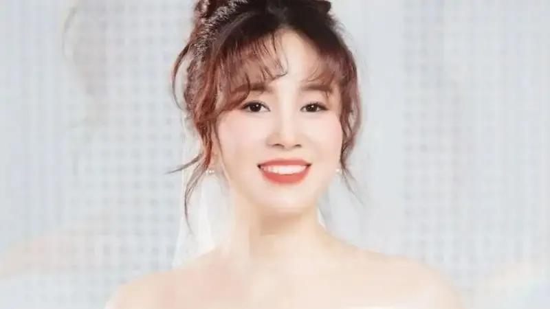 Tiểu sử Lê Phương 3