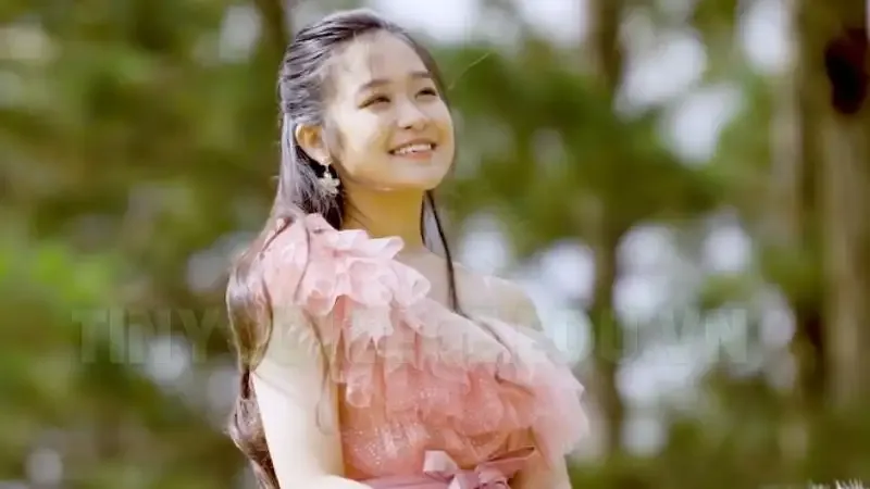Lê Huỳnh Bảo Ngọc 2