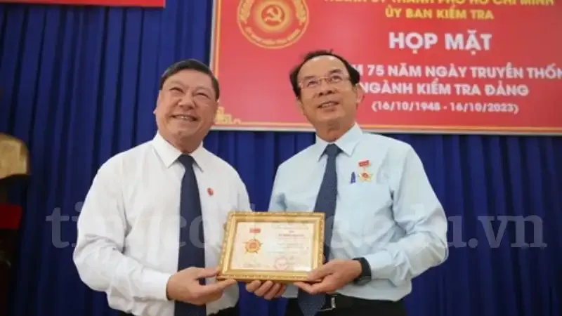 Tiểu sử Nguyễn Văn Nên 4