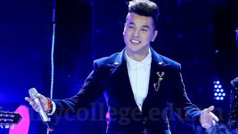 tiểu sử Ưng Hoàng Phúc 6