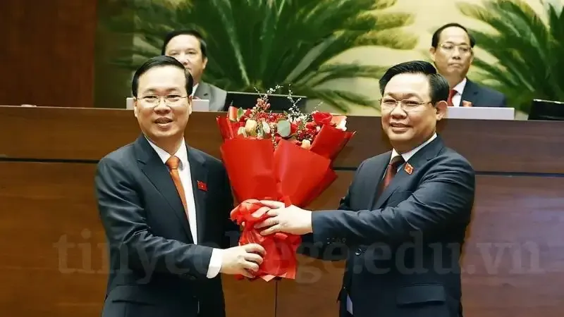 Tiểu sử Võ Văn Thưởng 8