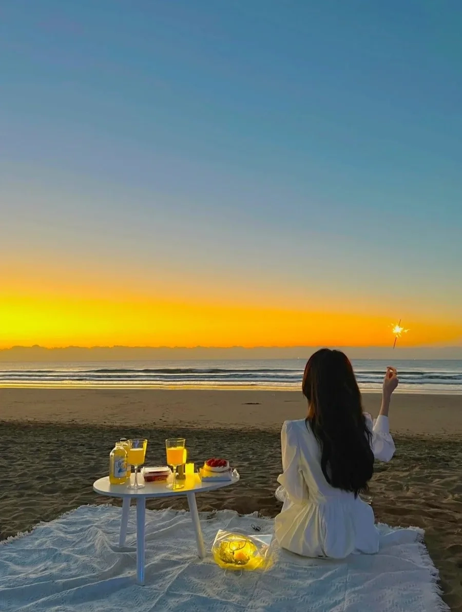 Gái xinh chụp hình với vẻ đẹp tựa như tranh vẽ, mỗi khoảnh khắc đều hoàn hảo. 