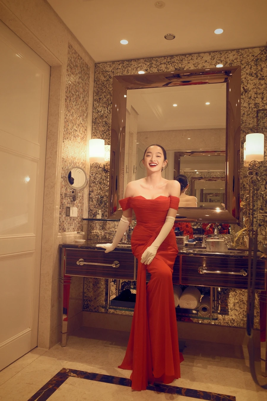 Cùng tìm hiểu về Bố mẹ của Kaity Nguyễn là ai và những thông tin thú vị trong gia đình cô.
