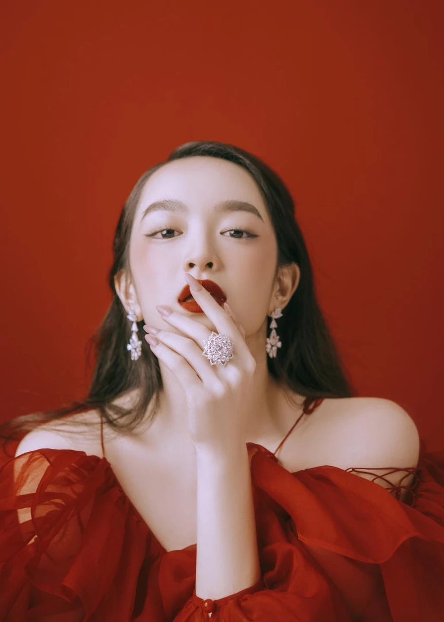 Khám phá những video hấp dẫn của Kaity Nguyễn TikTok qua những hình ảnh nổi bật.