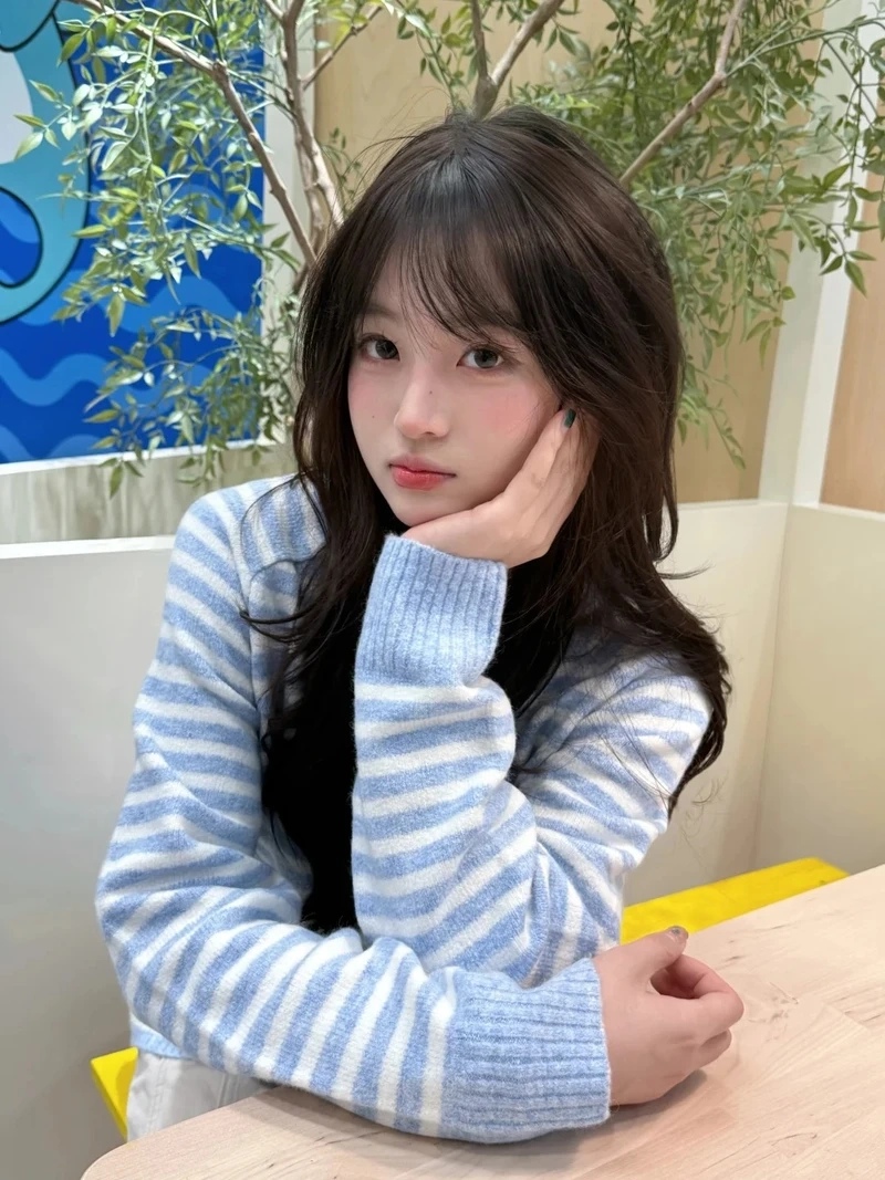 Ngắm nhìn ảnh gái xinh 2k với thần thái cuốn hút khiến ai cũng mê