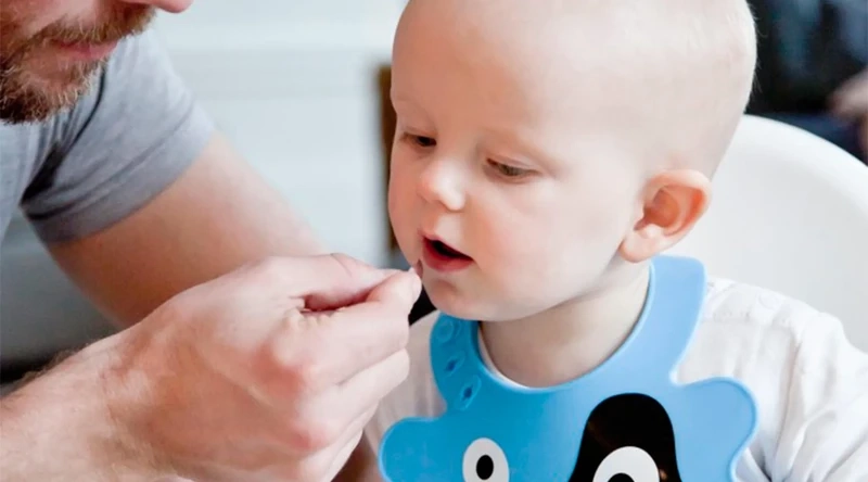 Khám phá cách cho bé ăn dặm tự chỉ huy giúp bé chủ động ăn uống